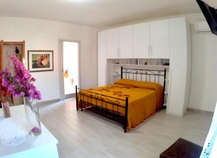 Casa Andreana Bed & Breakfast Uri